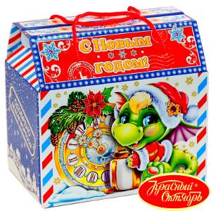 Сладкий новогодний подарок в картонной упаковке весом 1000 грамм по цене 770 руб